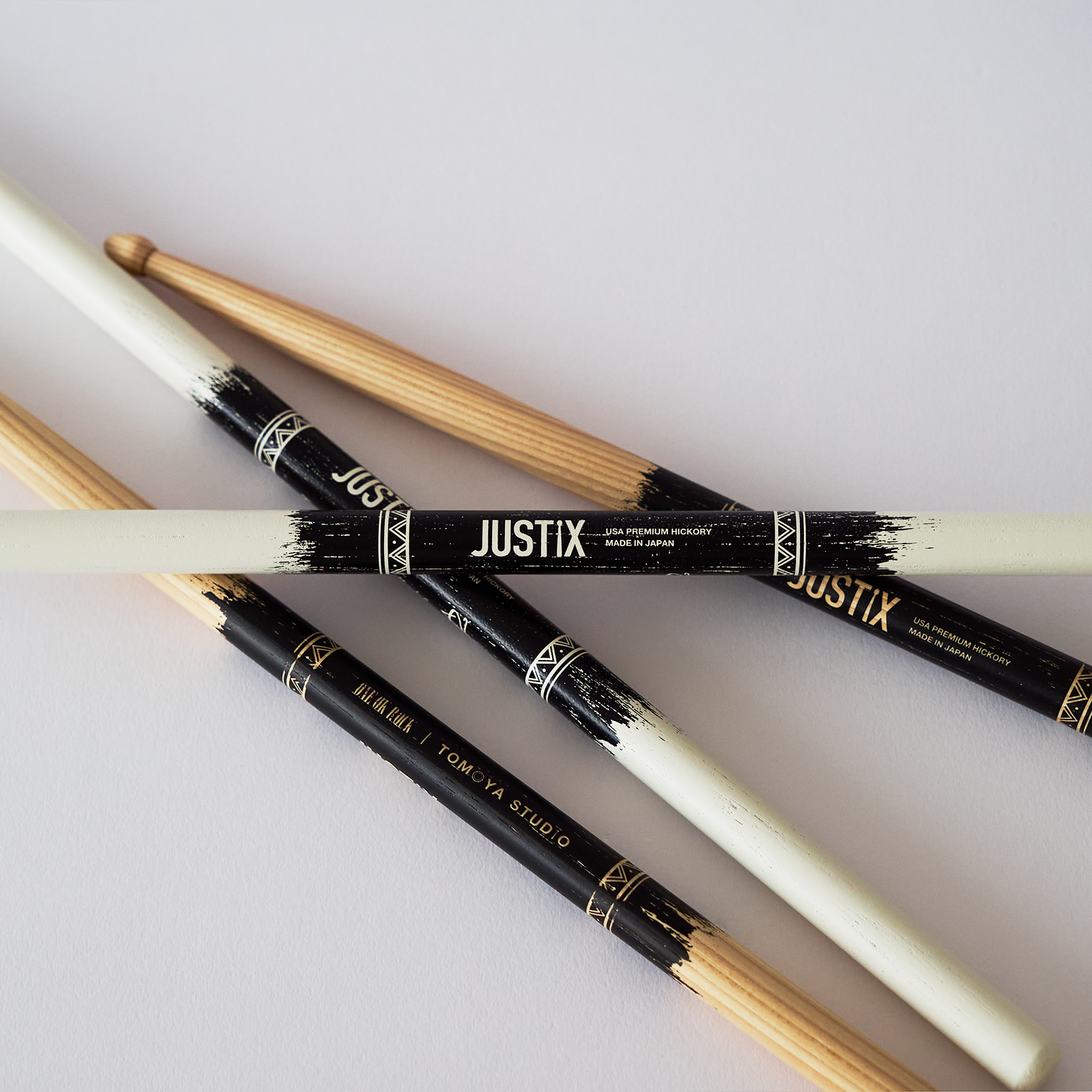 Tomoya’s signature model drum stick is now available from JUSTIX!